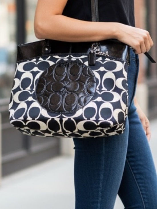 Coach Handbags - Coach Laura Signature C Vintage Tote Bag